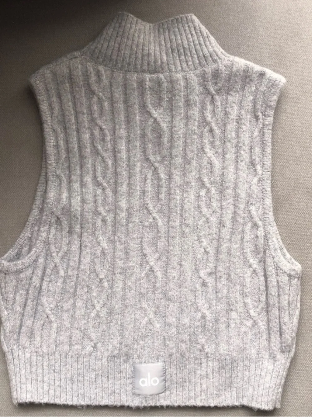 ALO YOGA  Cable Knit Winter Bliss Mock Neck Tank Top Heather Grey Size  XS NWOT